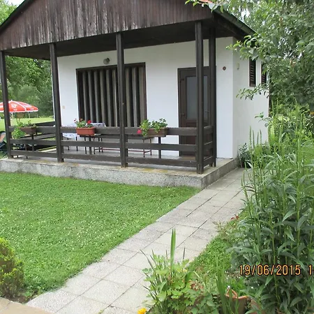 Tatil parkı Lucky Bungalows 2*