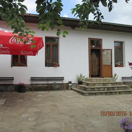 Lucky Bungalows 2*