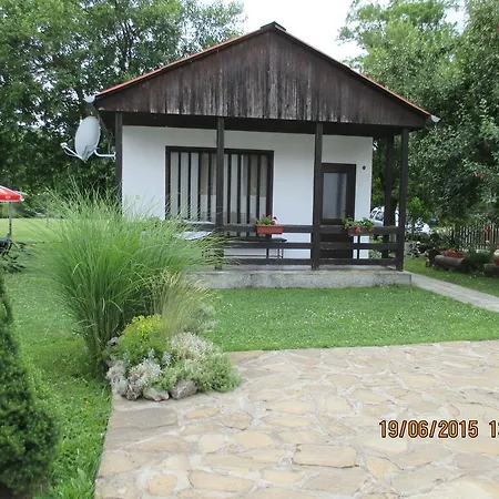 Lucky Bungalows 2*