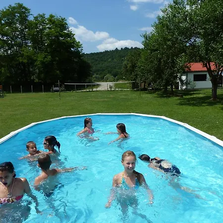Tatil parkı Lucky Bungalows 2*